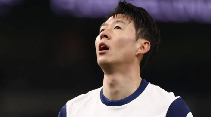 '이럴거면 1년 옵션을 왜 썼어?' 토트넘의 충격 배신. 손흥민과 헤어질 결심 완료 '이미 대체자까지 찍었다'
