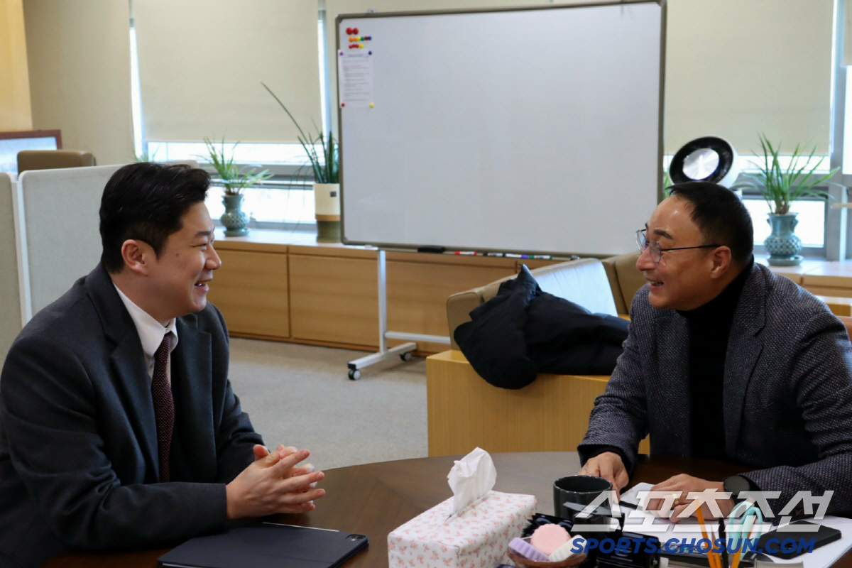 '사격황제'진종오 의원,진천선수촌 방문 "선후배X지도자 현장 목소리 청취…