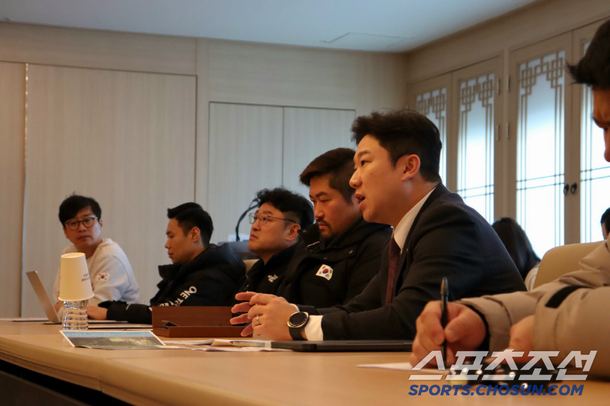 '사격황제'진종오 의원,진천선수촌 방문 "선후배X지도자 현장 목소리 청취…