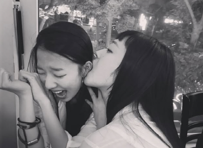 [SCin스타] 김선아, 故 설리 반려묘에 여전한 애정 "나보다 소중한 …