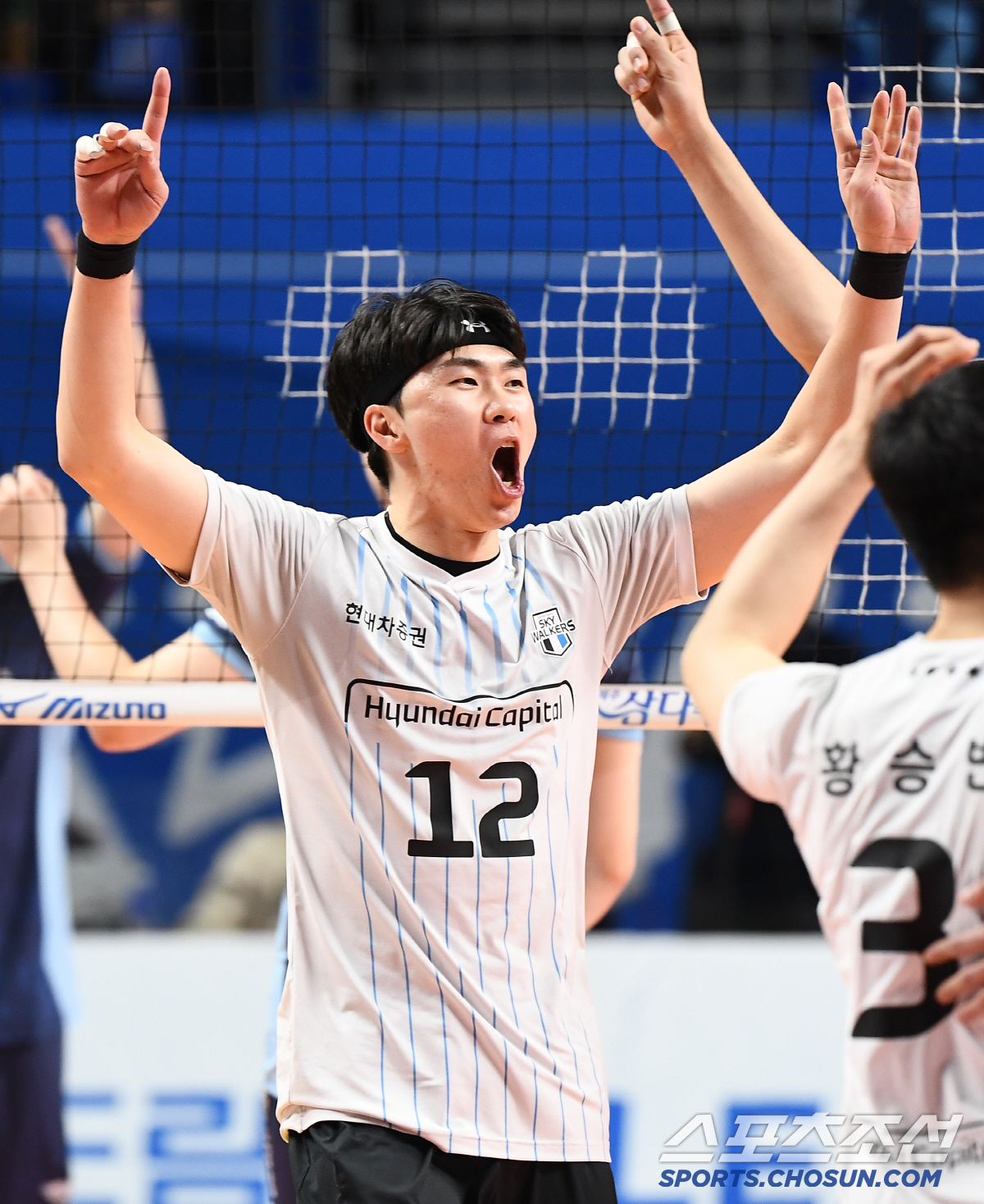 '역대 최강' 현대캐피탈 사상 첫 5라운드 1위 확정. 7년만에 1위 탈…