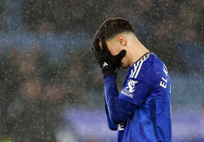 '박지성, 나 망했어' EPL 역사상 이런 팀은 없었다...반 니스텔루이…