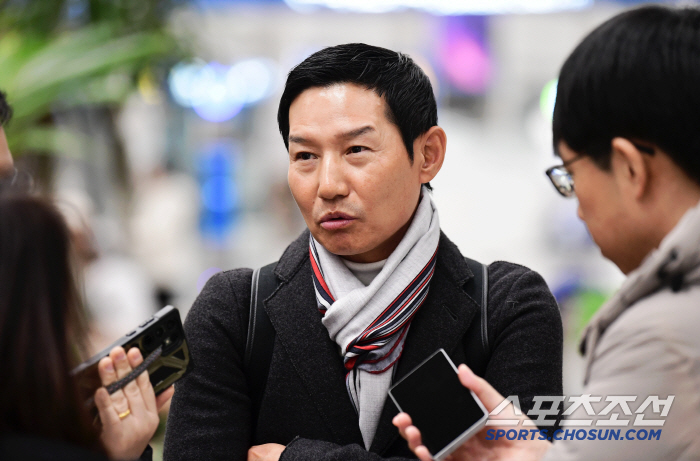 주장의 증언 "신인 같지 않다. 침착,진지,차분,아는 느낌." 염갈량이 …