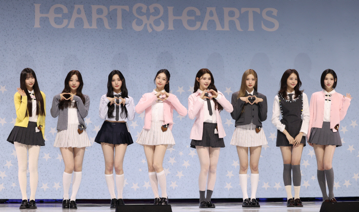 [SC현장]"롤모델은 소녀시대"…하츠투하츠, 18년만 SM 다인원 걸그룹…
