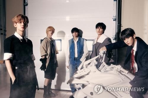 [빅히트 뮤직 제공. 재판매 및 DB 금지]