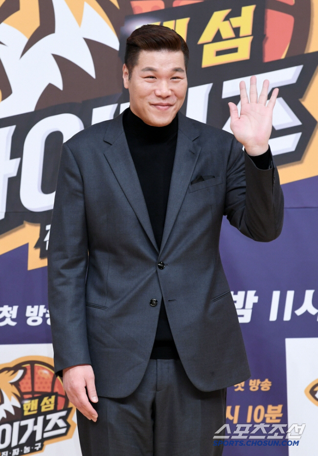 '700억 건물주' 서장훈, 재산 2조설에 "부자는 맞아"(이웃집 백만장…