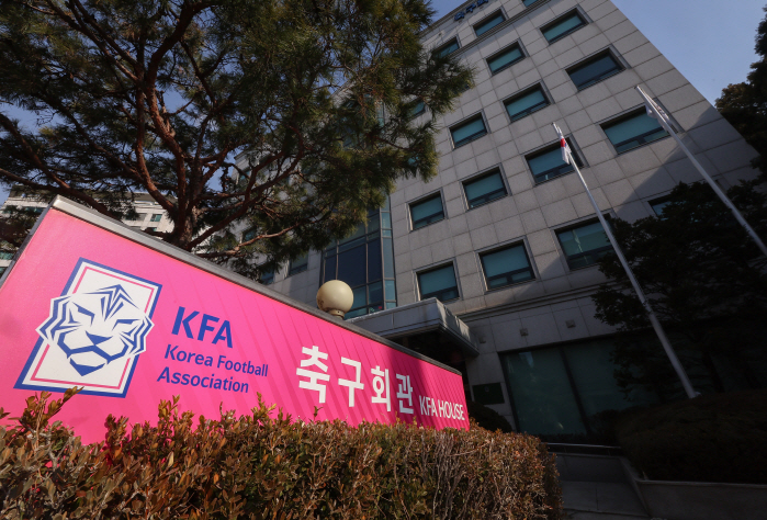 "'D-데이' 오늘 KFA 회장 선출" '4선 도전' 정몽규 "1차 과반…