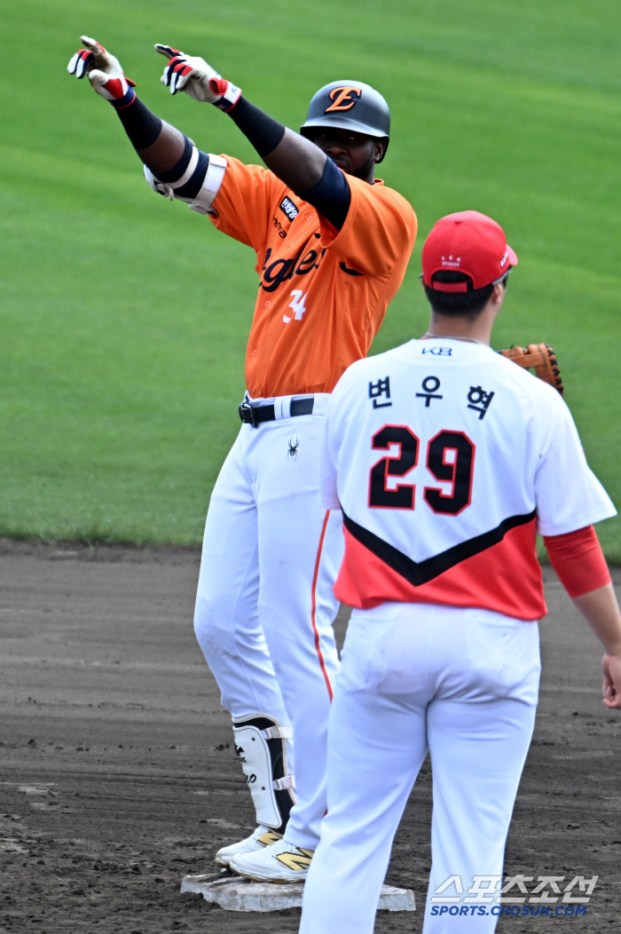 "잘할 때 됐다" 진짜 잘했다! '플로리얼, KIA 선발진 폭격' 한화,…