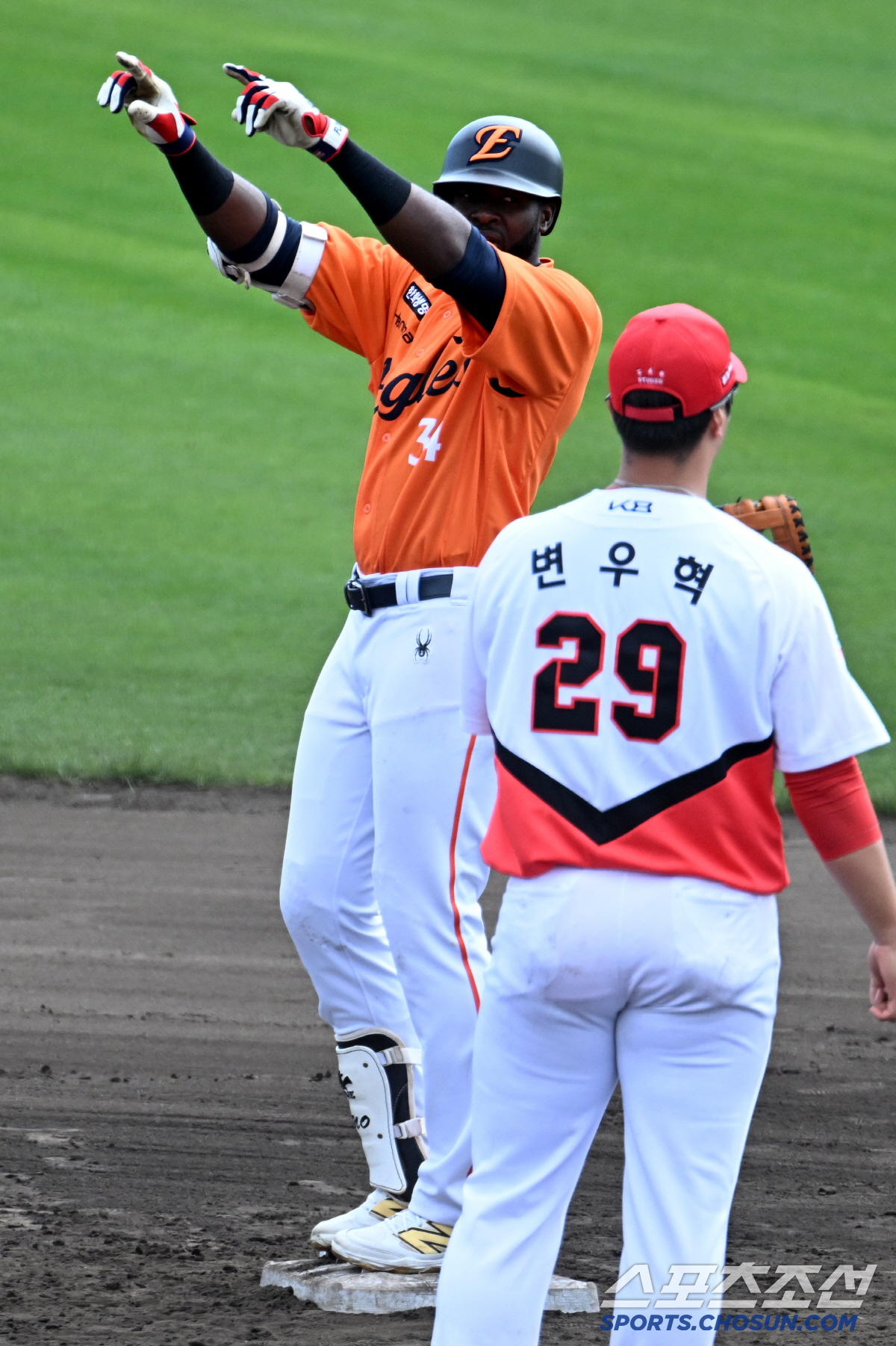 "잘할 때 됐다" 진짜 잘했다! '플로리얼, KIA 선발진 폭격' 한화,…