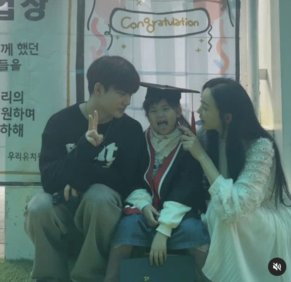 함소원·진화, 딸 위해 다시 만났다 "눈물 참느라 혼나"