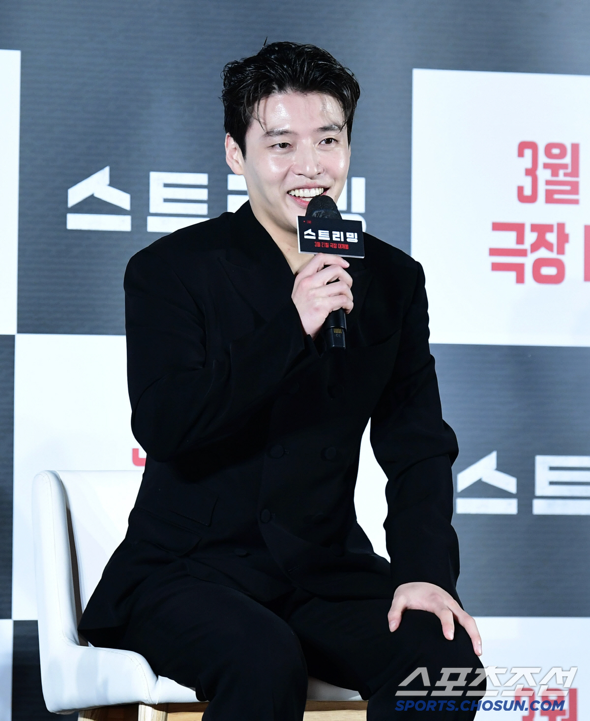 '스트리밍' 강하늘 "첫 장면 대사만 A4용지 두 장, 역대급 대사랑→원…