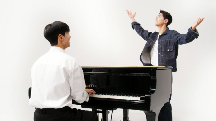 [공식] 박보검, '더시즌즈' 최초 배우 MC 확정…'박보검의 칸타빌레'…