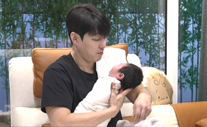 '사야♥' 심형탁, 子 출생신고후 울컥 "진짜 아빠가 됐나 싶어"('신랑…