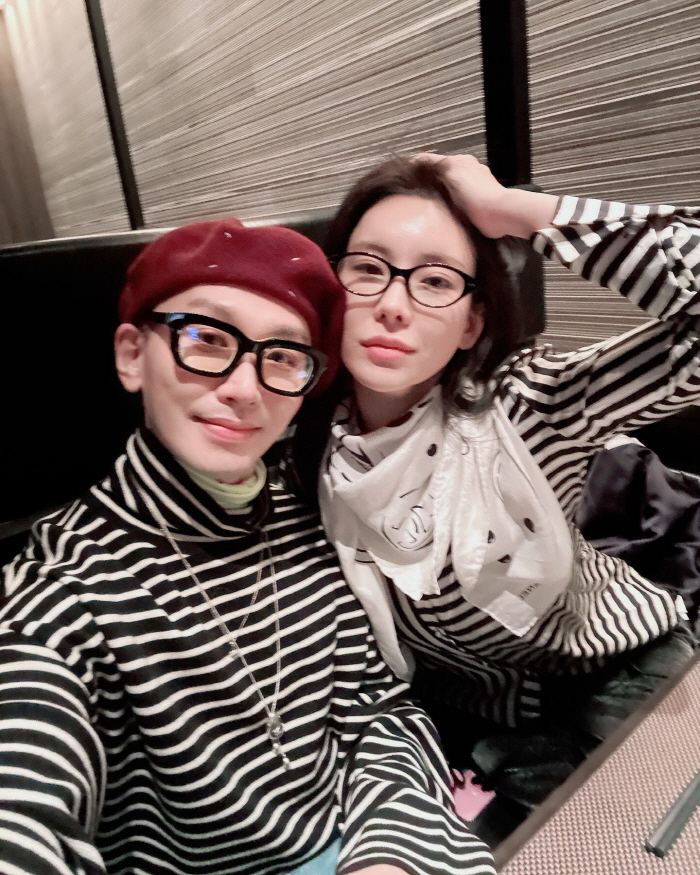 [SCin스타] “진짜 기절~” 김호영·정선아, 텔레파시 통한 찐친룩…볼…