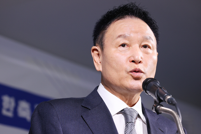 축구인 결집 호소한 허정무 후보 "월드컵 8강, FIFA랭킹 10위 진입, 유쾌한 K-풋볼 문화 만들겠다"
