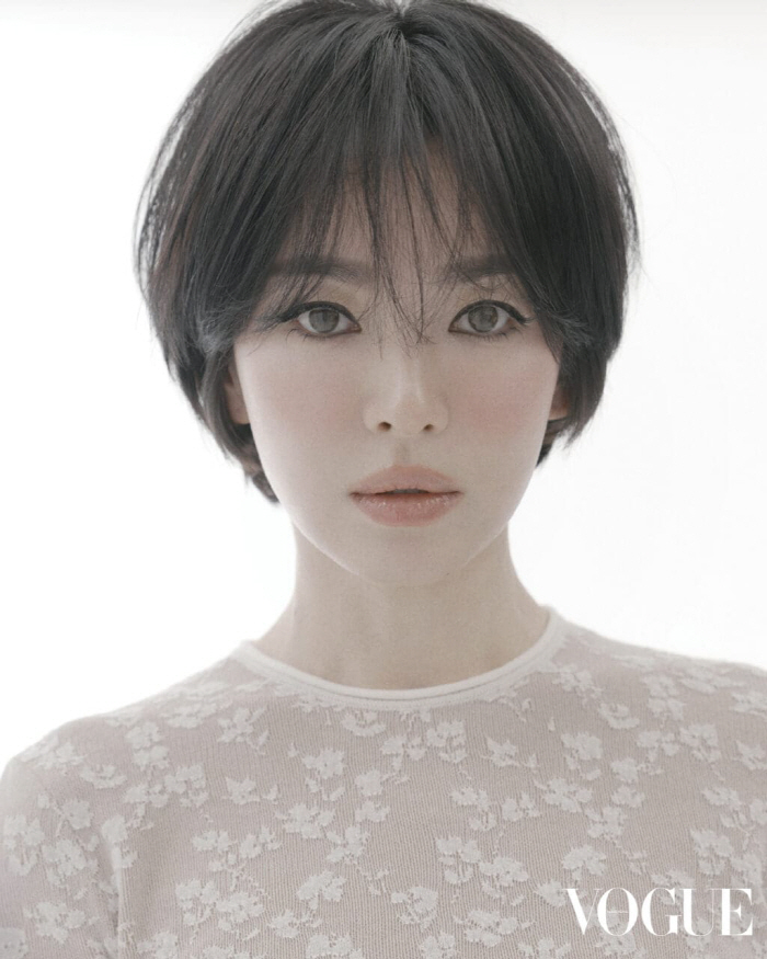 송혜교 "나이 먹는 것 두렵지 않아, 보여지는 직업이니 열심히 관리" […