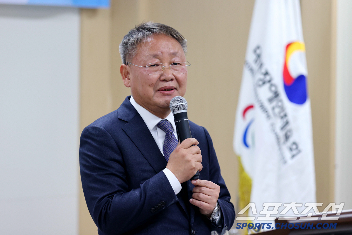 "4년의 열정과 헌신" 양충연 사무총장X박종철 선수촌장 아름다운 퇴임식 …