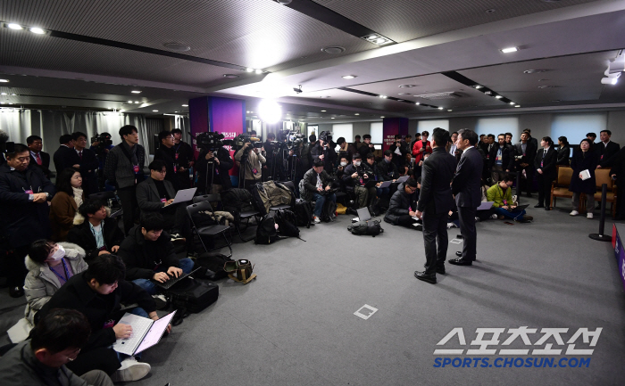 "쉽지 않은 도전" 축구계 85%는 왜 정몽규 회장을 지지했나, 그들의 …