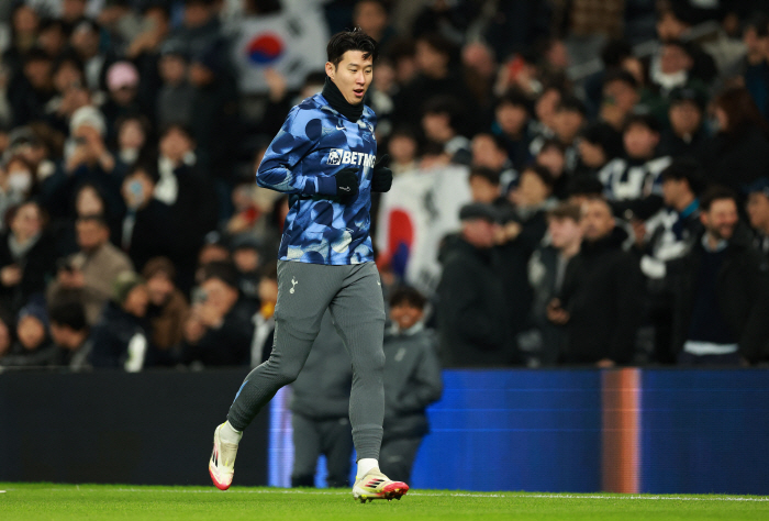 '아, 띄울 걸!' 손흥민 교체카드 대실패, 맨시티전 동점골 황금찬스 무…