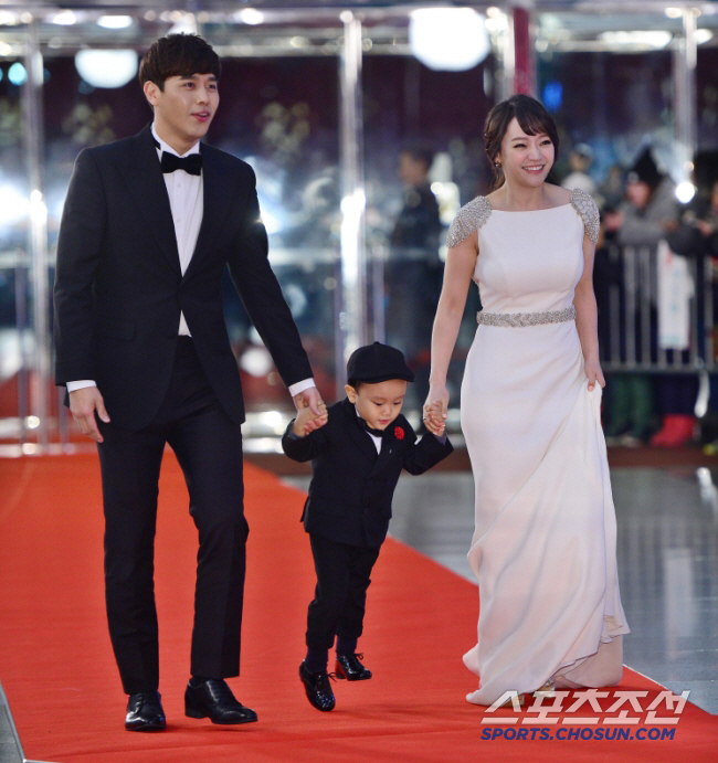 "상위 0.1% 영재 판정"…김소현♥손준호子 주안 "코딩부터 글쓰기등 대…