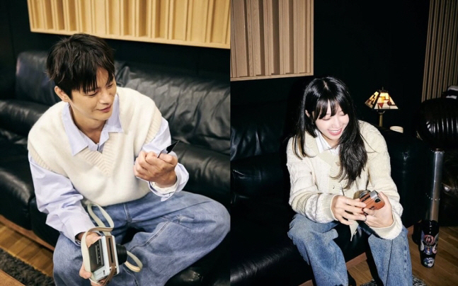 [SCin스타] 서인국♥정은지, 커플룩+카메라…'응칠' 팬들 기대 폭발