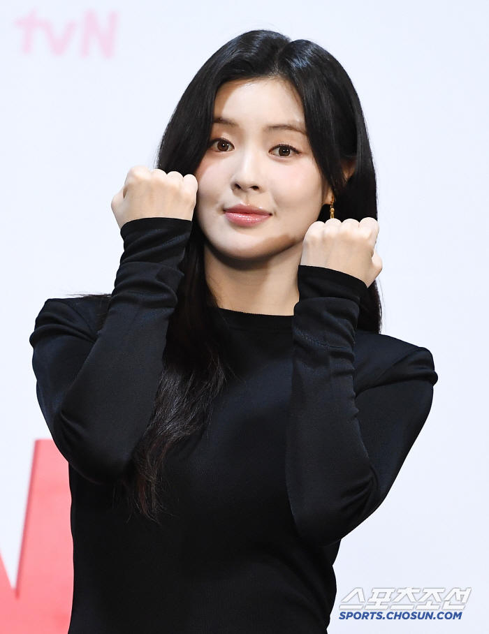 [포토] '감자연구소' 이선빈, 사주에 불이 많은 여자