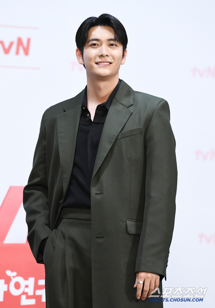 '감자연구소' 강태오 "서강준 형과 맞대결? 선의의 경쟁 되길"