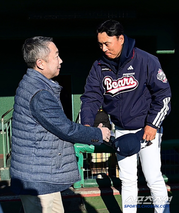 "회장님 입장하십니다" 스캠 현장 '직접 순시'→ "4위 5위하려고 야구…