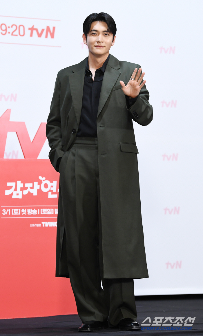'국민 섭섭남' 강태오 MBTI가 변했다. 병장 제대하더니 성격도 외모도…