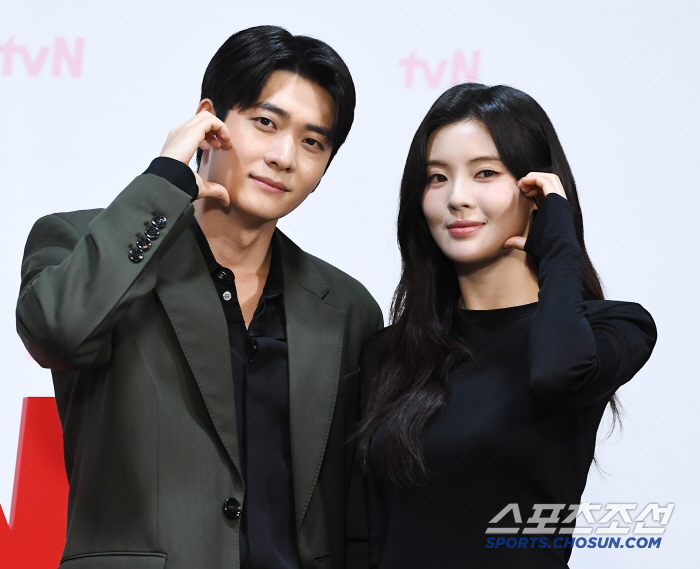 '국민 섭섭남' 강태오 MBTI가 변했다. 병장 제대하더니 성격도 외모도…