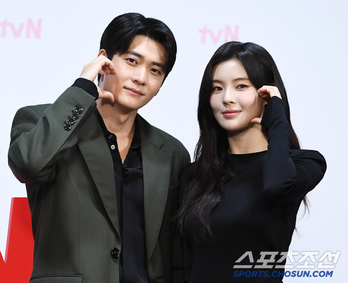 '국민 섭섭남' 강태오 MBTI가 변했다. 병장 제대하더니 성격도 외모도…