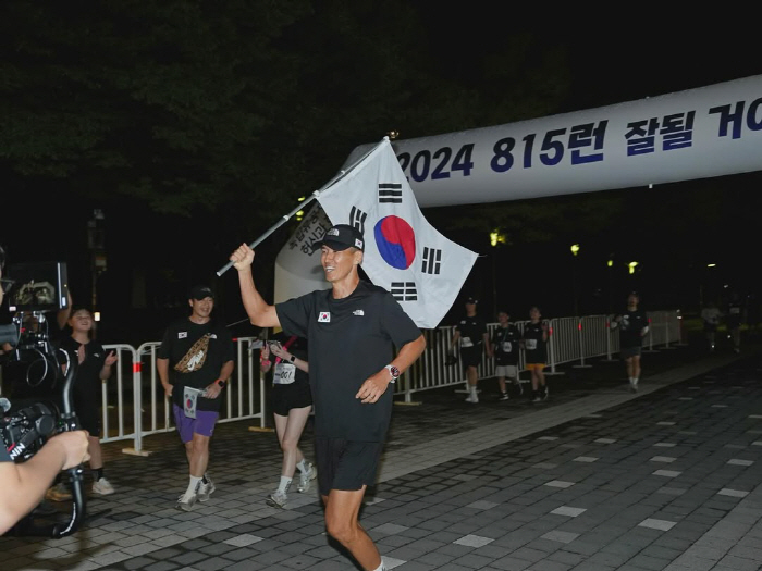 션, 마리톤 도전 앞두고 안타까운 소식 전했다 "양쪽 발톱 3개씩 총 6…