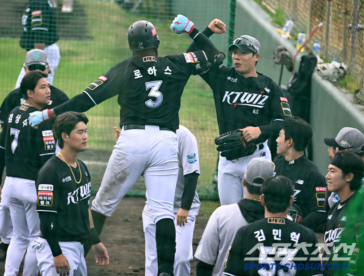 '연습용 아냐?' 26홈런 강백호-32홈런 로하스가 1,2번이라니... …