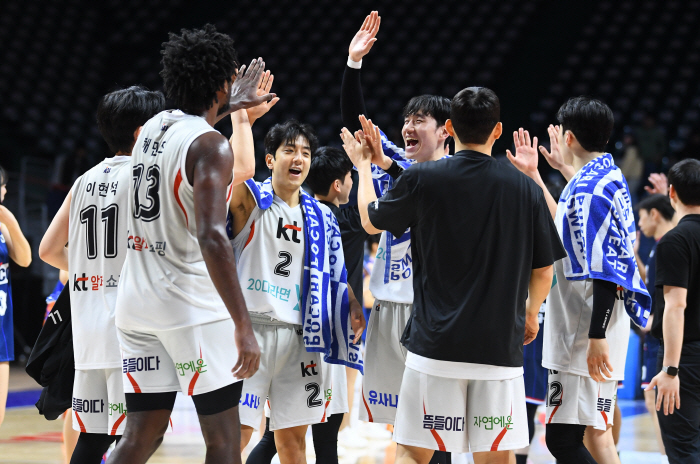 KT 무시무시한 제공권, KCC 9연패 빠뜨리다