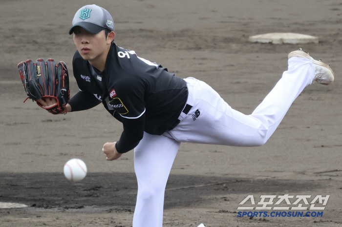 '유니폼만 바꿨을 뿐인데...' LG전 7패 ERA 9.60→3이닝 1안…