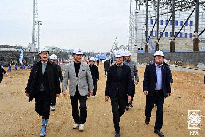 "꼼꼼히 챙길 것" 정몽규 KFA 회장, 광폭 행보…천안 축구종합센터 점검→당선 후 첫 공식 일정