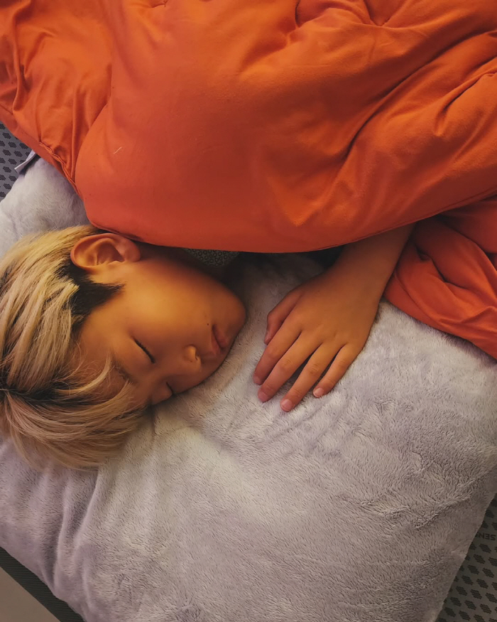 이동국 막내 子 시안, 안타까운 소식 전했다...링겔 맞으며 멍 "독감"