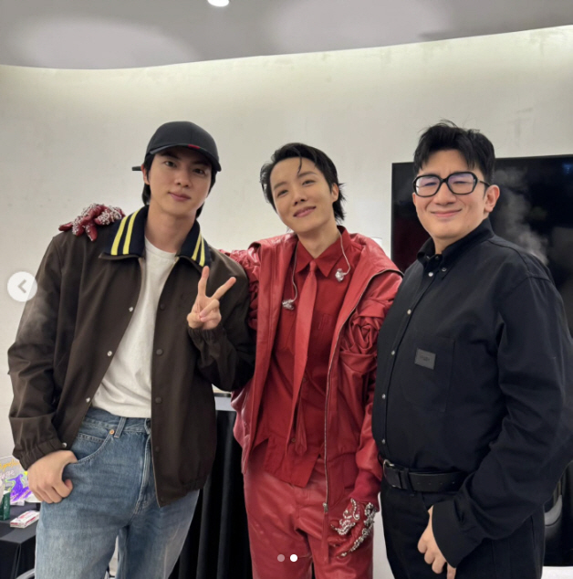 살 쏙 빠진 방시혁, BTS 제이홉X진 만나 뭉클 "감동이야"