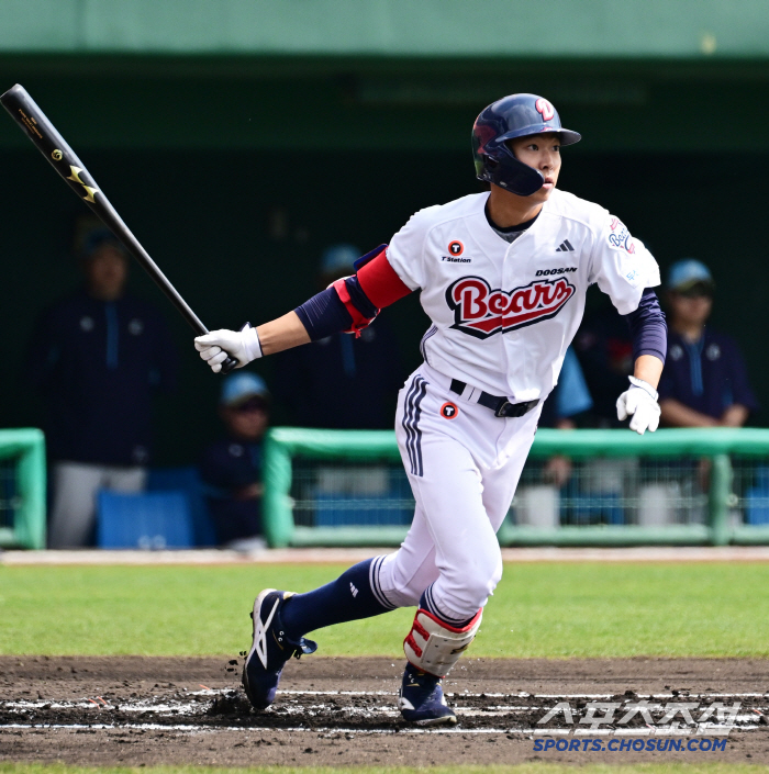 '초대형 트레이드' 대박 예고! 신인왕 투수  보낼만 했네 → 이적생이 캠프 MVP 독식