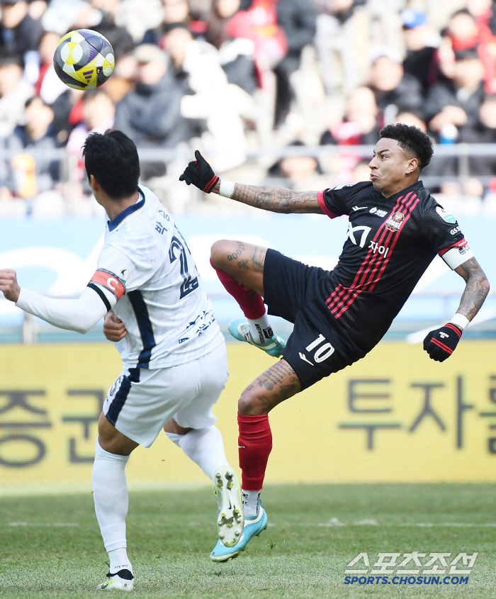 '둑스까지 넣었는데' 서울-김천, 빈공 끝에 0-0 무승부[K리그1 현장…