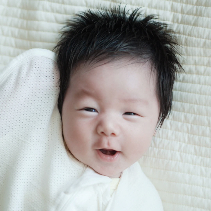 심형탁♥사야 子, 눈 뜨니까 더 잘생겼네...벌써 '완성형 미모'