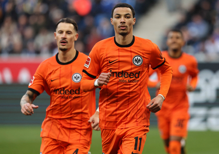 PSG, 아이고 배 아파...'250억 매각' 망한 유망주가 1년 만에 …