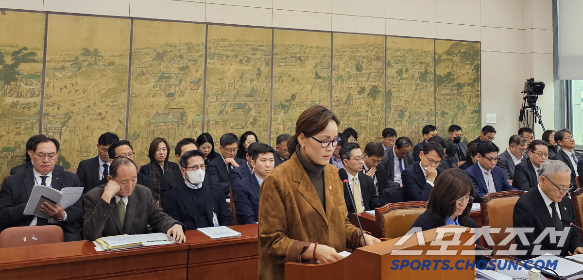 "체육계,주도적 변화의 시작" 유승민 대한체육회장,국회 문체위 첫출석 인…