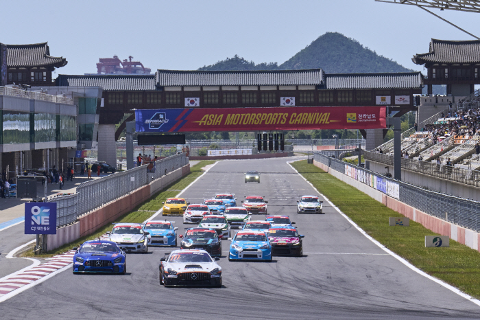 슈퍼레이스, 올 시즌부터 GT 클래스를 GTA와 GTB로 개편