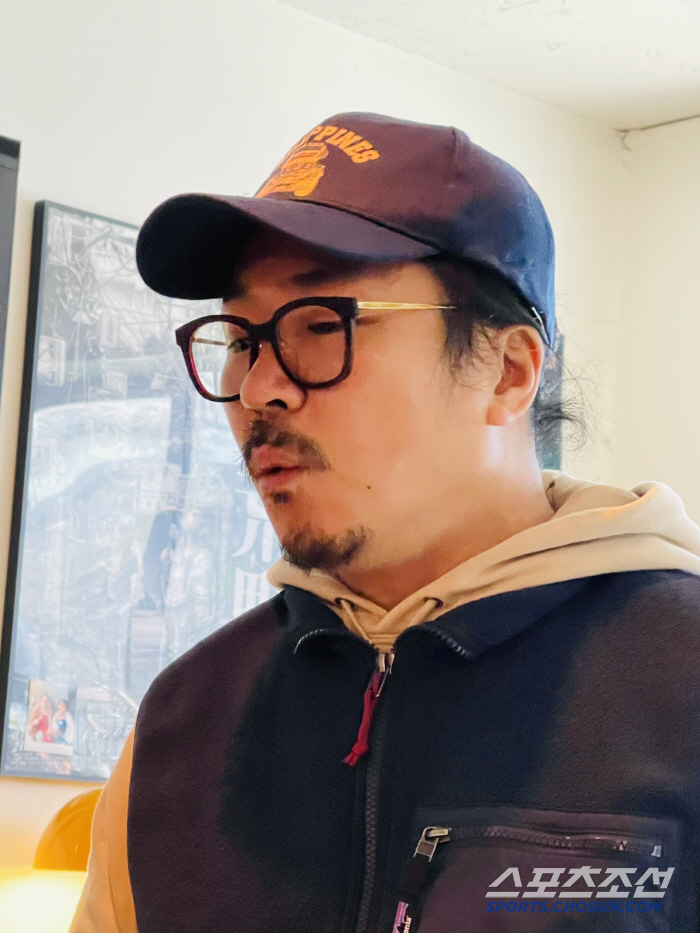 '후배 폭행' 양익준 감독 "고소인 최씨 악의적 폭로..소명 필요했다"