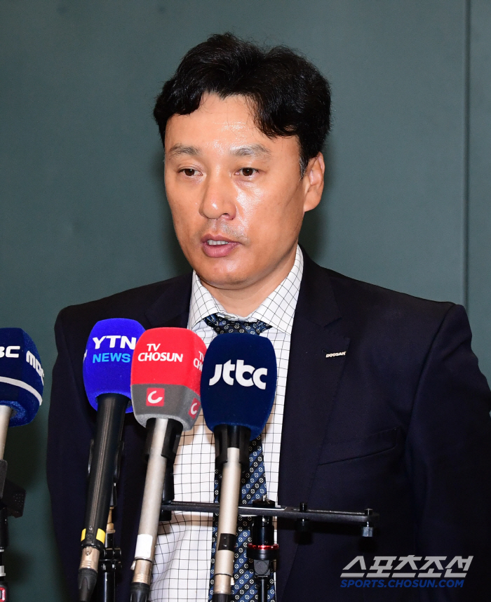 '준비된 자'에게서만 볼 수 있는 자신감. 이승엽 감독이 내뿜었다 "저희를 쉽게 보지 마십시오"