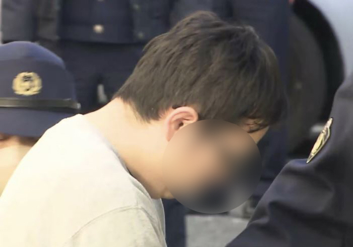 여성 집 열쇠 복제해 10차례 침입 "속옷이 궁금해서…"