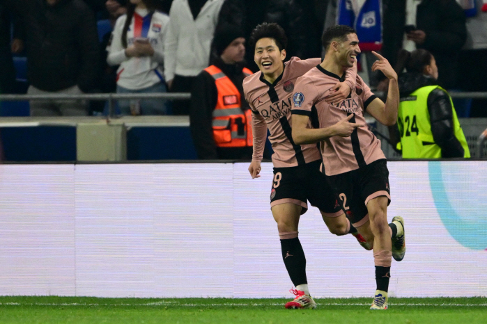 "이강인 PSG 떠나자" 리버풀 충격 결장→입지 흔들, 철벽 친 알리송 …