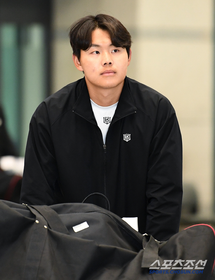 [포토] 전훈 마치고 귀국하는 소형준
