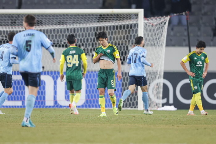 [현장리뷰]전북, 너마저…ACL2 시드니에 0대2 완패 'K리그 전멸 위…